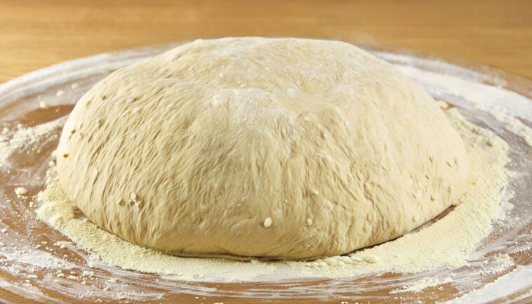 pizza dough with semolina flour: